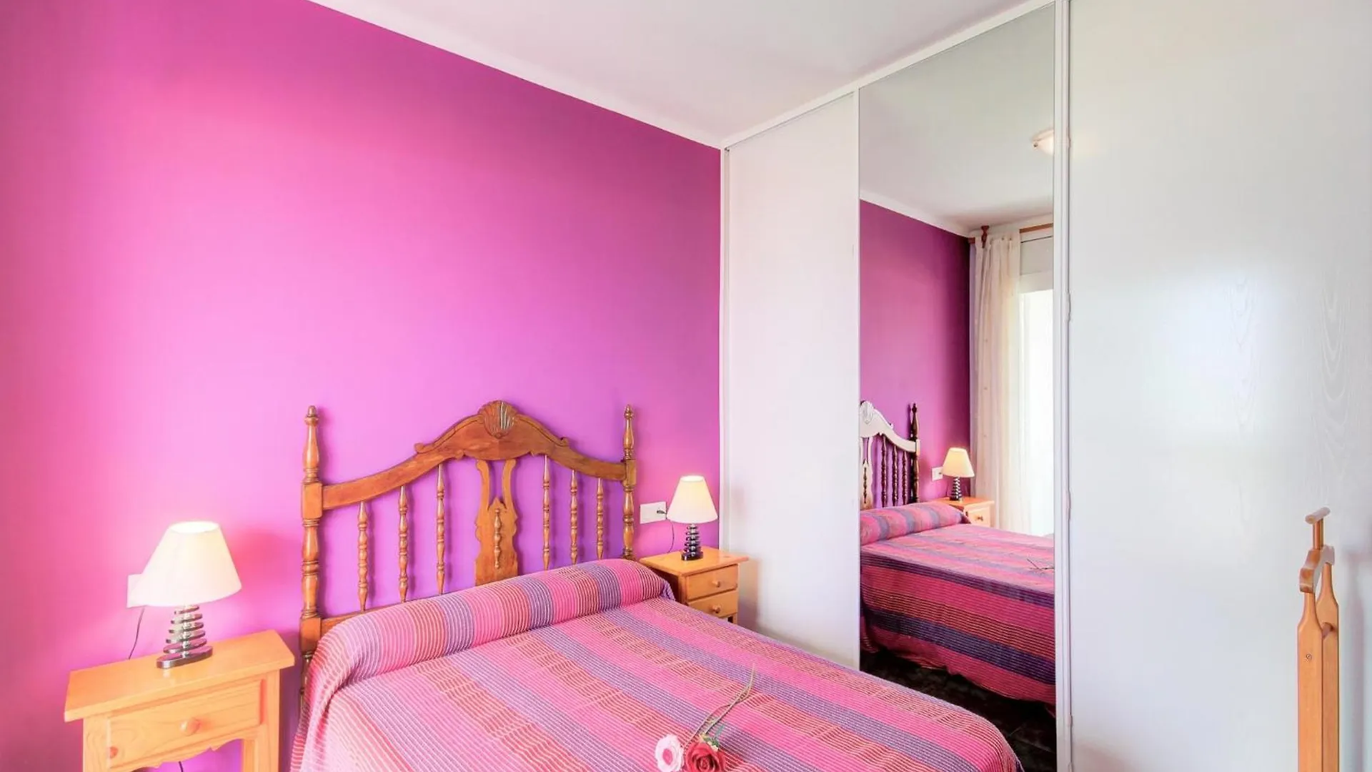 Pretty Apartment With Balcony Roses Spain